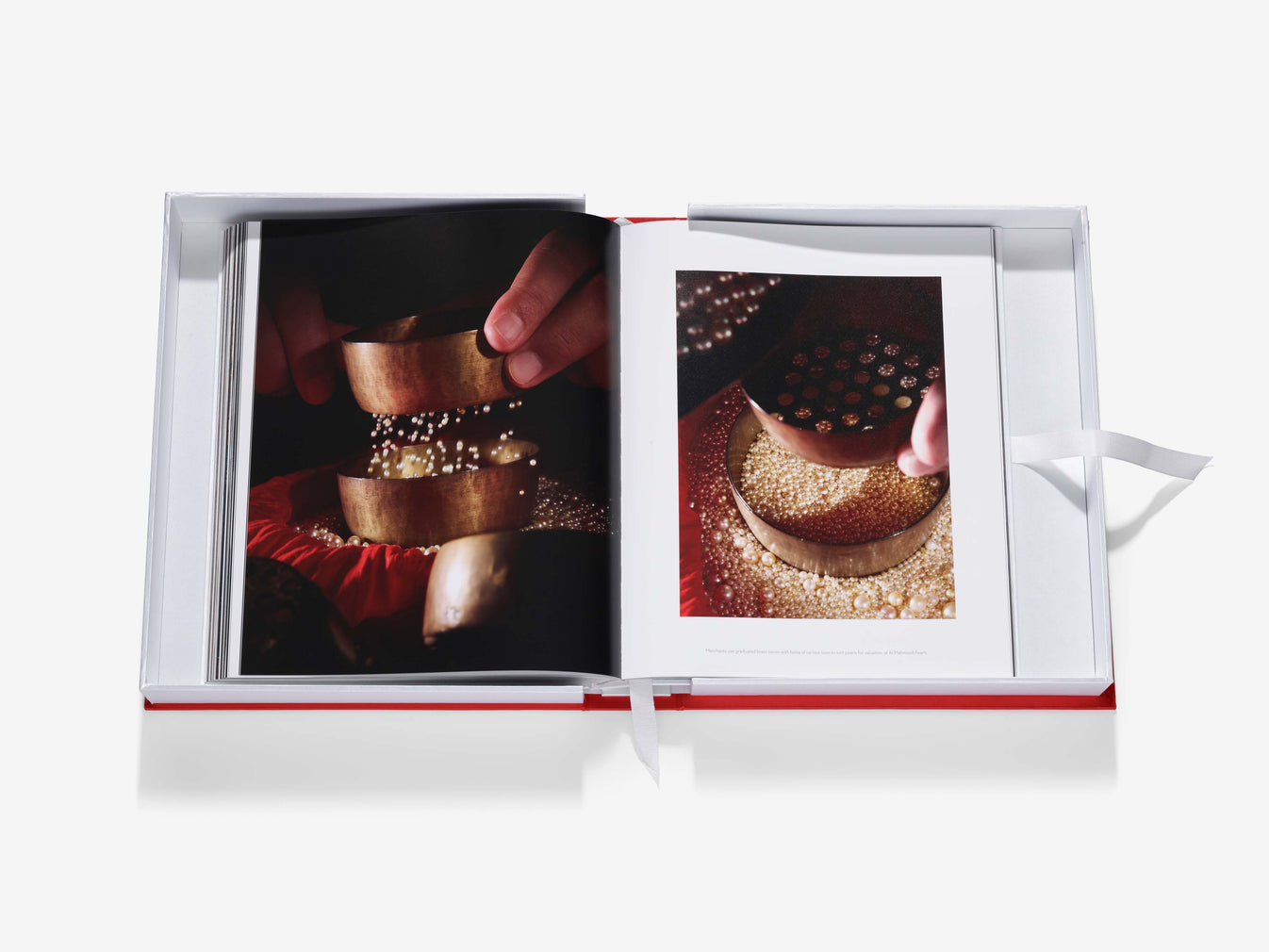 BAHRAIN PEARLS: Treasures From The Land Of Two Seas